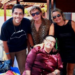 sol no rosto da senhora